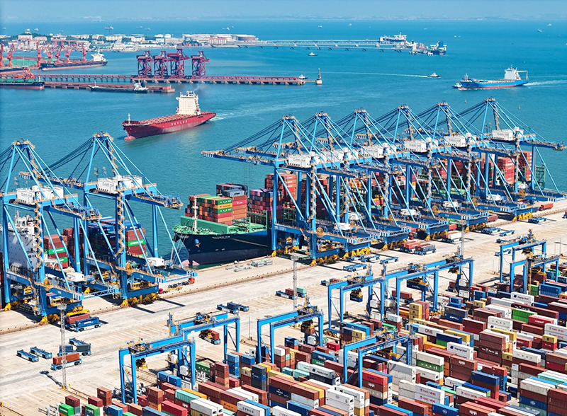 China's 2024 Export Surge Defies Global Headwinds: Green Tech and Digital Trade Fuel 5.2% Growth