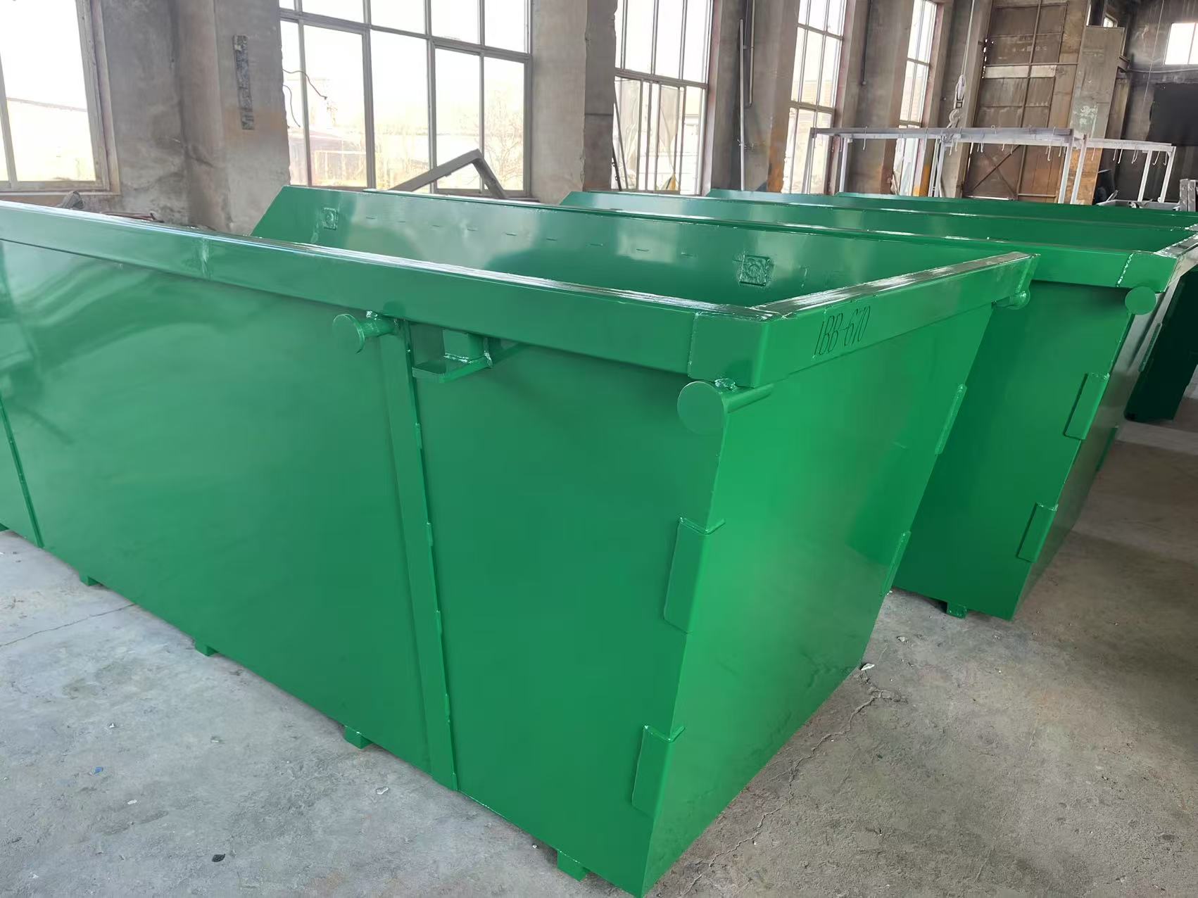 skip bin has been painted and is ready to be shipped to Australia.