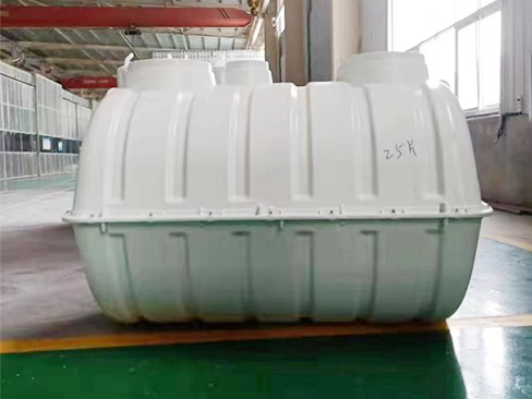 Small molded septic tanks offer the following advantages over traditional septic tanks