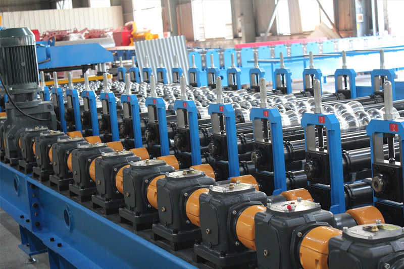 What you need to know about Metal roll forming machine