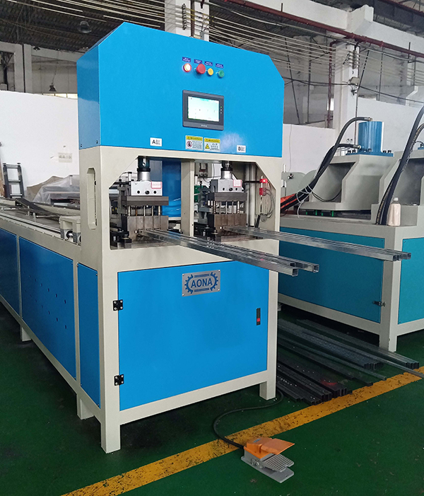 CNC pipe punching machine main features