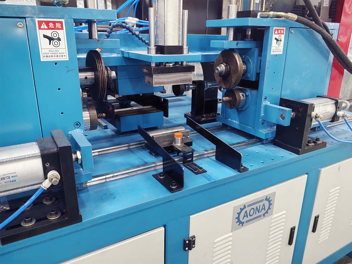 Fully Automatic Tube Loading, Swaging & Thread Rolling Machine for ...