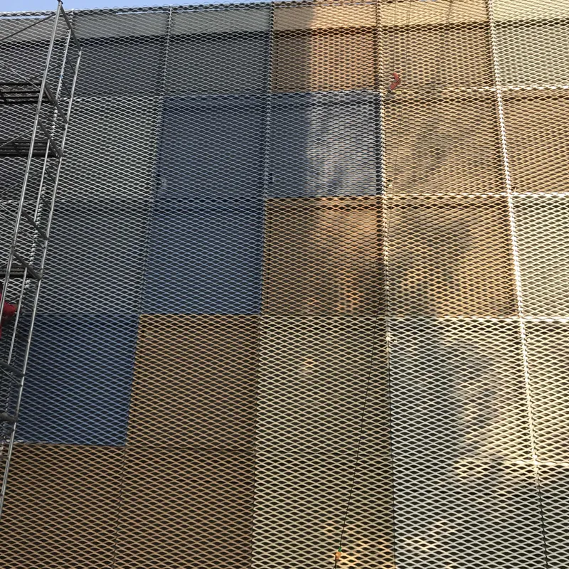 What are the benefits of using aluminum plate steel mesh as a decorative mesh?