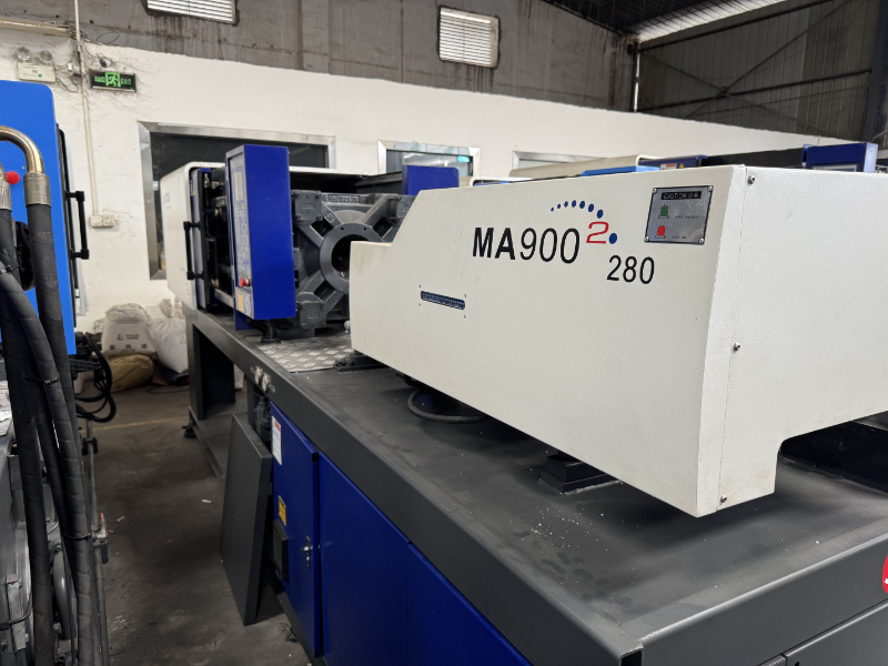How to choose a high-quality injection molding machine?