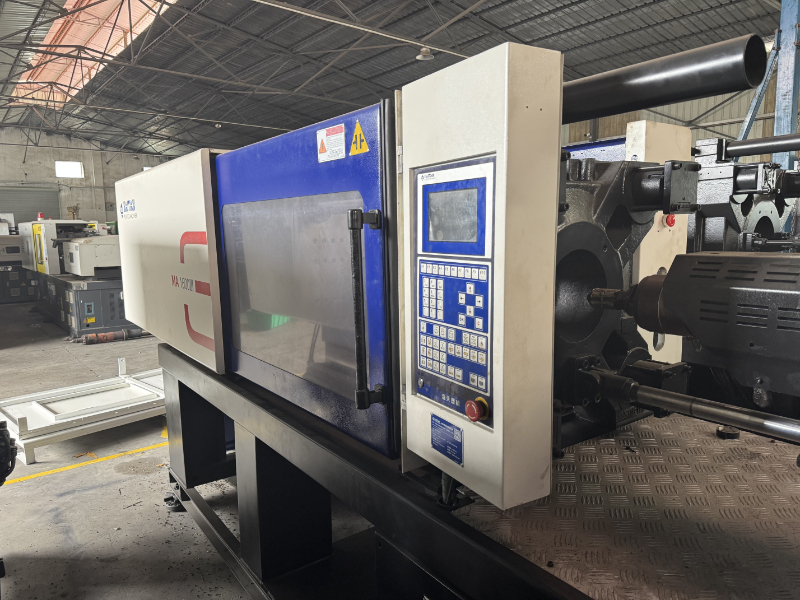 How to choose a high-quality injection molding machine?