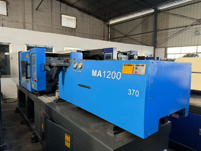 How to choose a high-quality injection molding machine?
