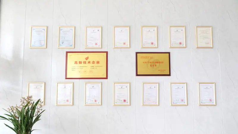 Výrobce obrazovkových médií Moon