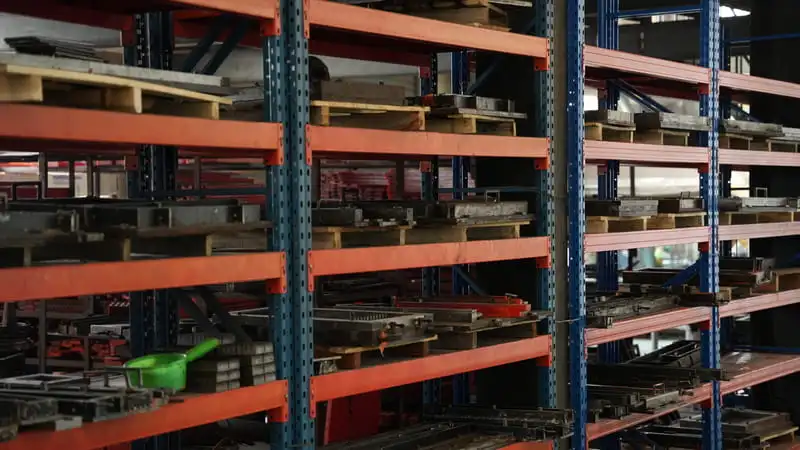 Výrobce obrazovkových médií Moon