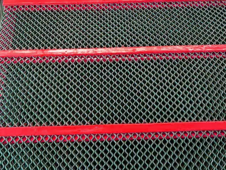 Practica de aplicare a ecranului de autocurățare ondulat în spălarea cărbunelui