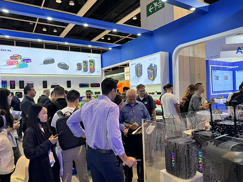 HKTDC Hong Kong Electronics Fair (Autumn Edition) Opens October 13 at Wan Chai Convention Centre