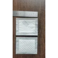 Witte vloeistofrempads met hoog absorptievermogen