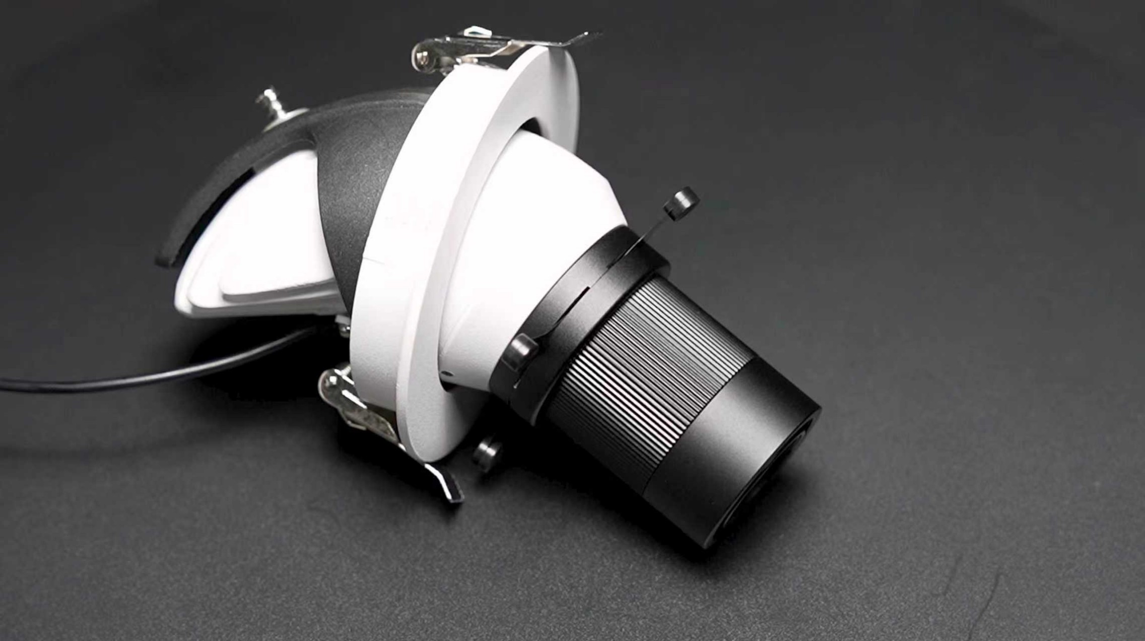 Shop High-Quality LED Profile Spot Lighting for Enhanced Illumination