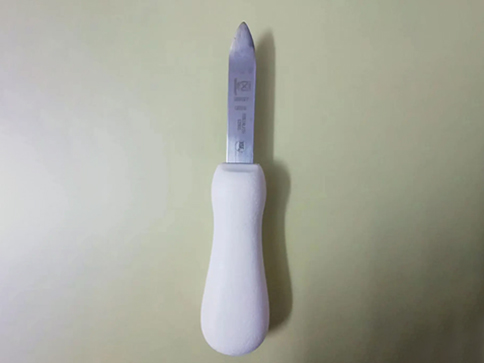 What is a oyster knife used for?