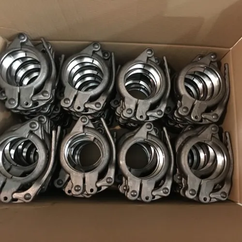 コンクリートポンプパイプのカップリングとクランプ