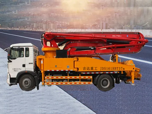 Bomba de concreto montada em caminhões da indústria JIDA