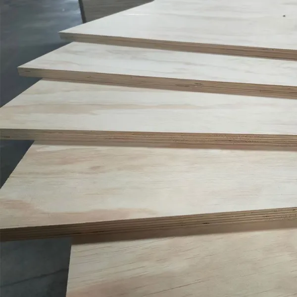 High Quality Pine Plywood