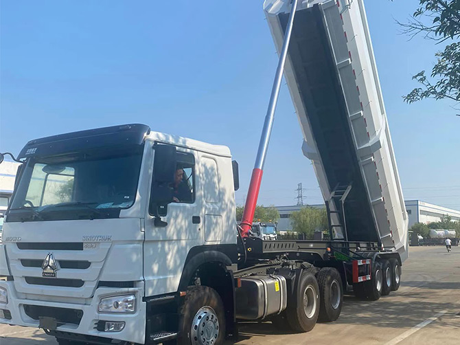 Test of The Rear Dump Trailer Ordered By a Mali Customer