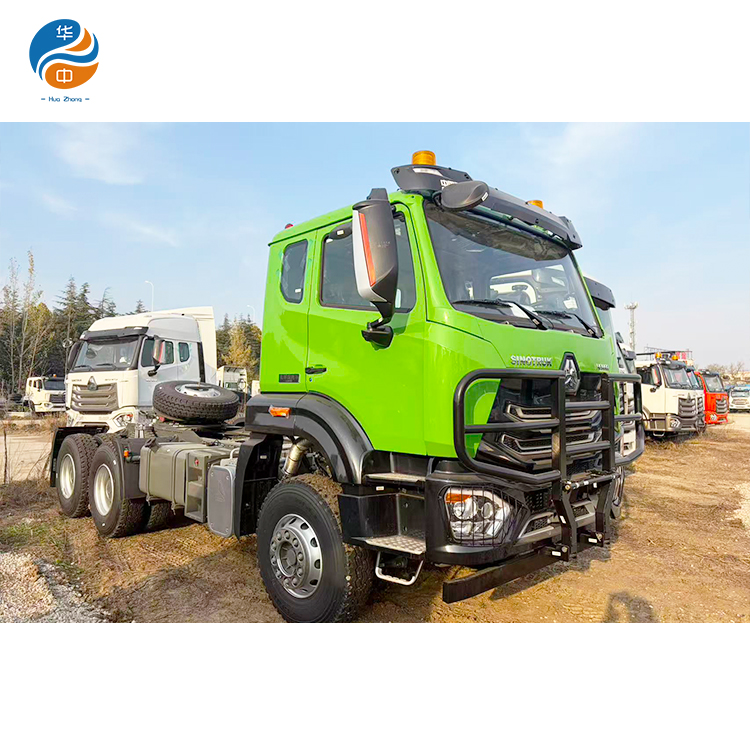 مقر مجموعة الشاحنات الثقيلة الوطنية الصينية (SINOTRUK) يصدر شاحنات HOWO مباشرة