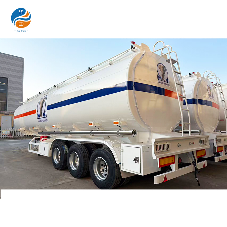 مقطورة صهريج وقود HUAZHONG بثلاثة محاور 50000L 55000L