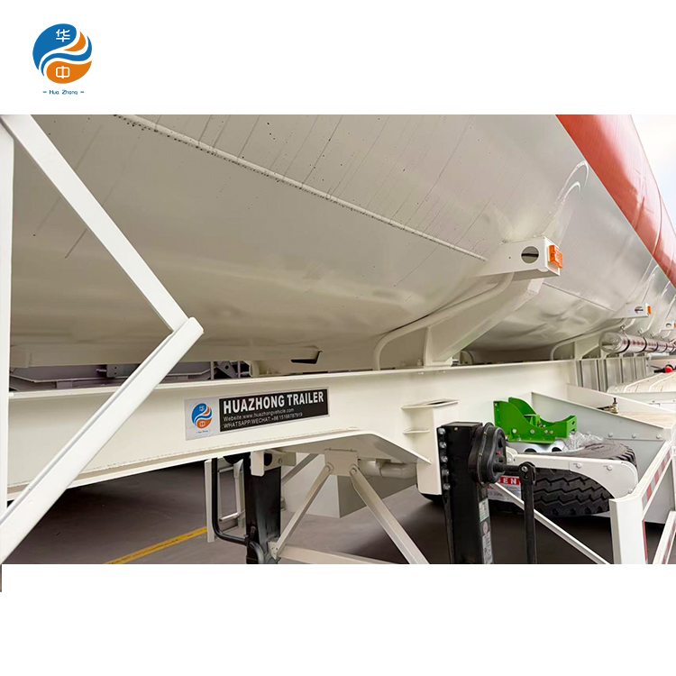 مقطورة صهاريج الوقود HUAZHONG 45000L الأكثر مبيعا في بوركينا فاسو