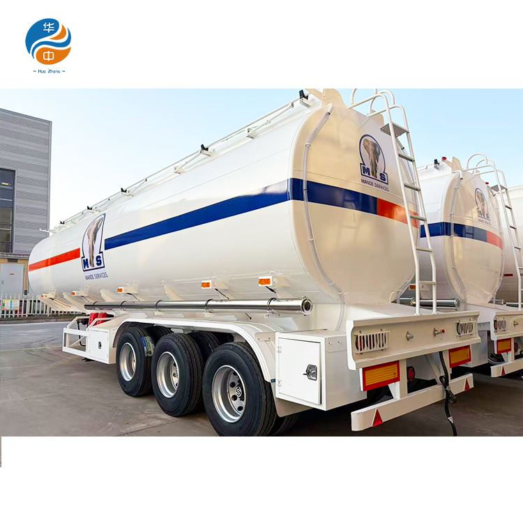 مقطورة صهريج وقود HUAZHONG بثلاثة محاور 50000L 55000L