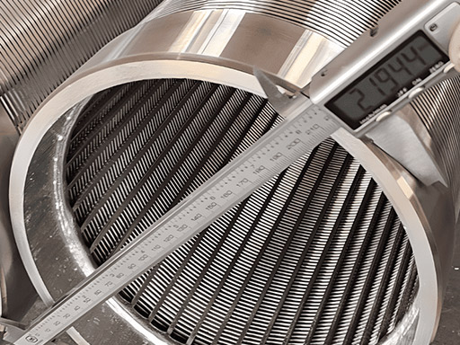 The Key Role of Oil Well Screens in Oilfield Extraction