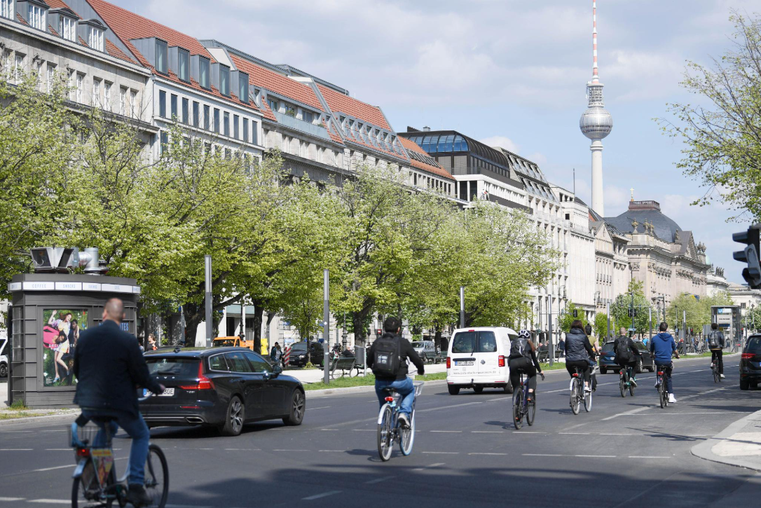Swiss Bike Market Report: Opportunities, Challenges & Solutions
