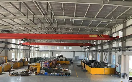 Внутренние фотографии сианьской фабрики Furui