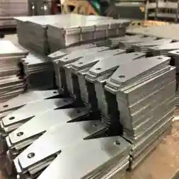 Gebäudeblech eingebettete Teile