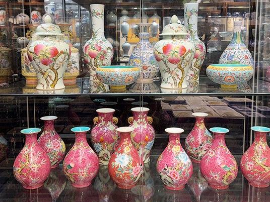 磁器 粉彩工芸 伝統的な中国のセラミック花瓶 ペア 磁器 粉彩工芸 伝統的な中国のセラミック花瓶 ペア