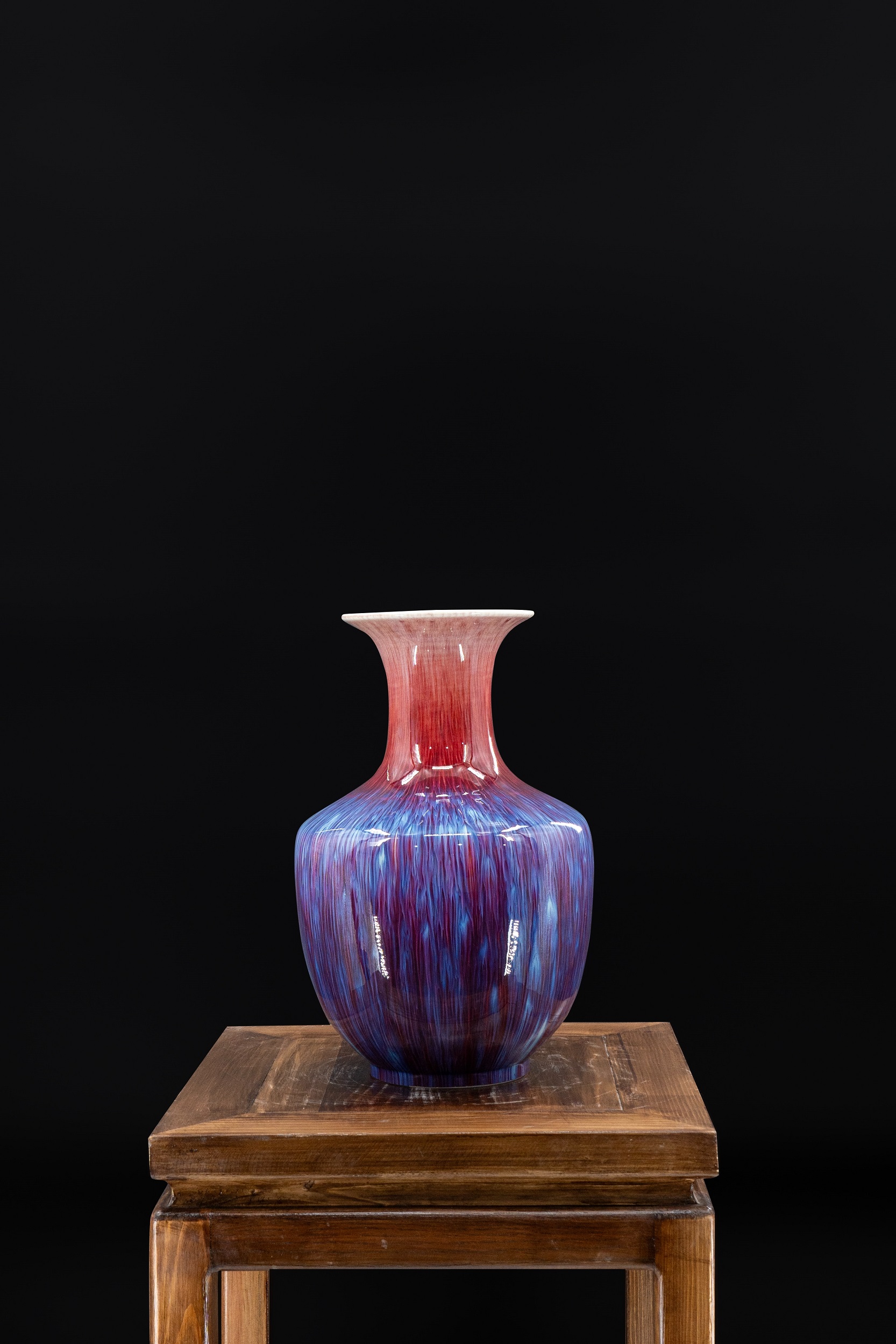 Langyao Red Glazed Vase - Exquisite Antique Elegance & Cultural Icon.