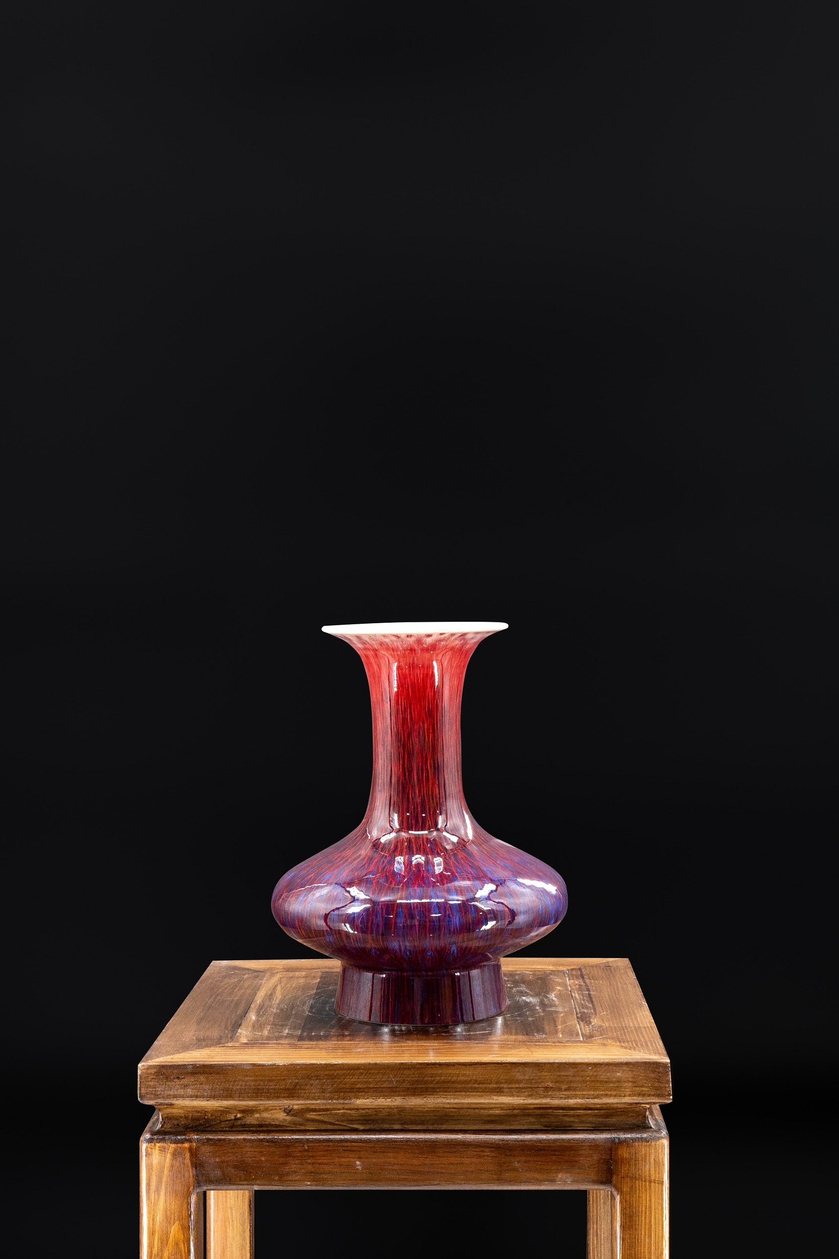 絶妙なJingdezhen磁器:時代を超越した中国のセラミックの傑作