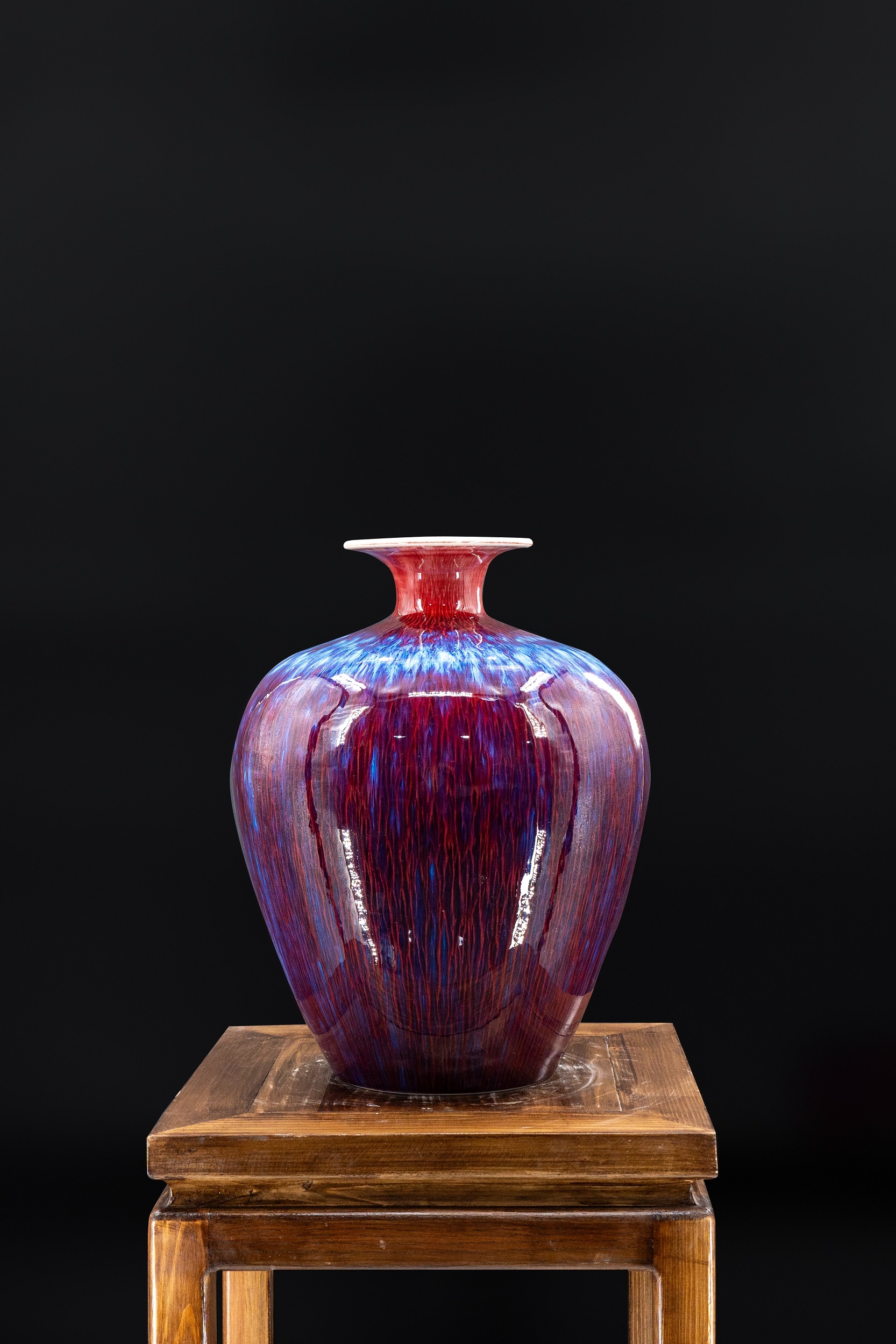 絶妙なJingdezhen磁器:時代を超越した中国のセラミックの傑作