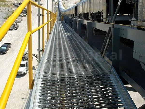 Corrosion-resistant and non-slip Grip Strut Safety Grating