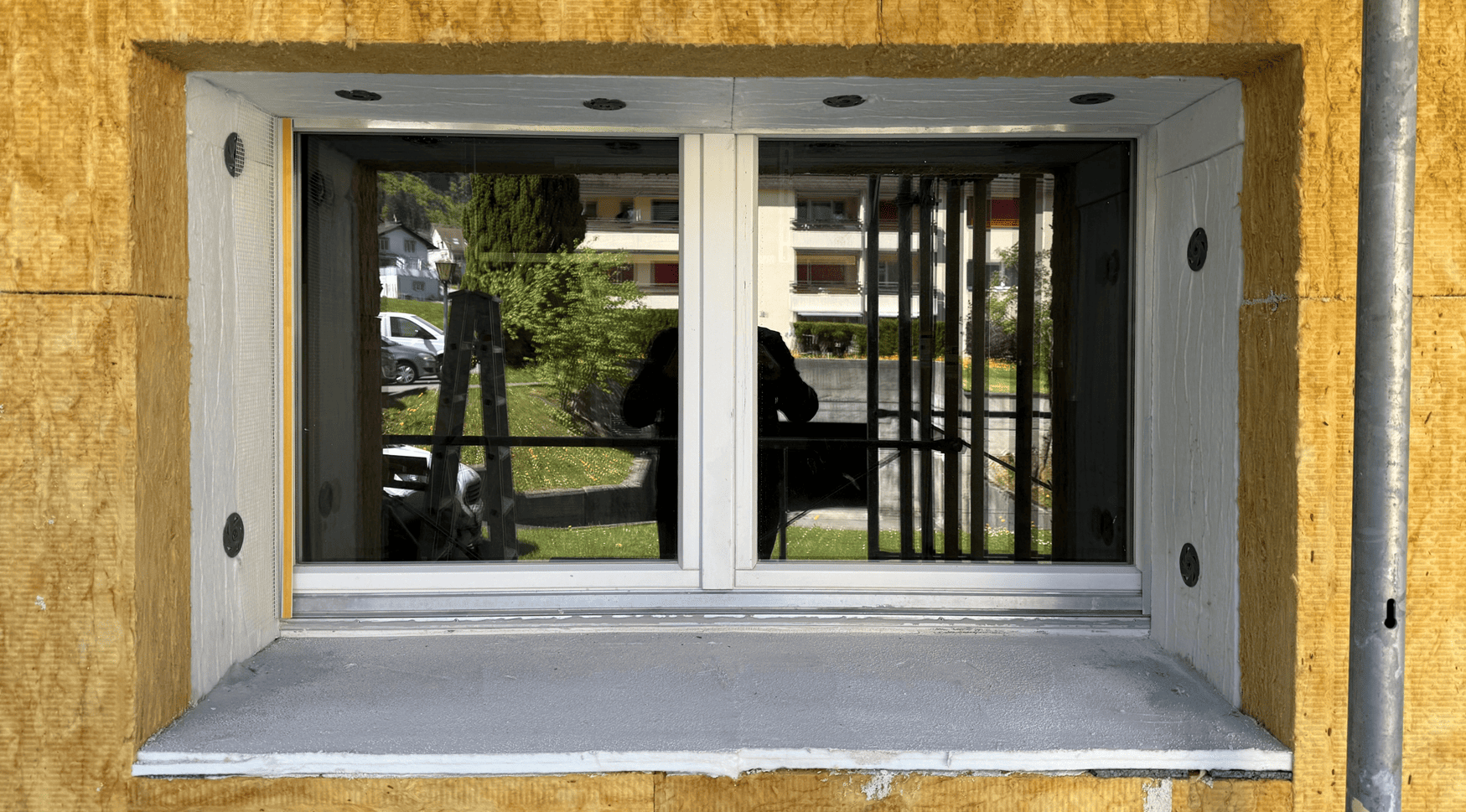 Aerogel Blanket Applied for Window Reveals Insulation