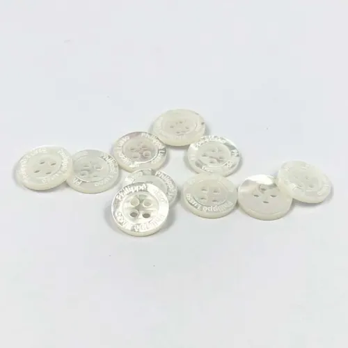 Witte parelmoer schelpknoppen