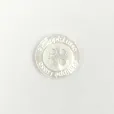 Weiße Muschelknöpfe aus Perlmutt