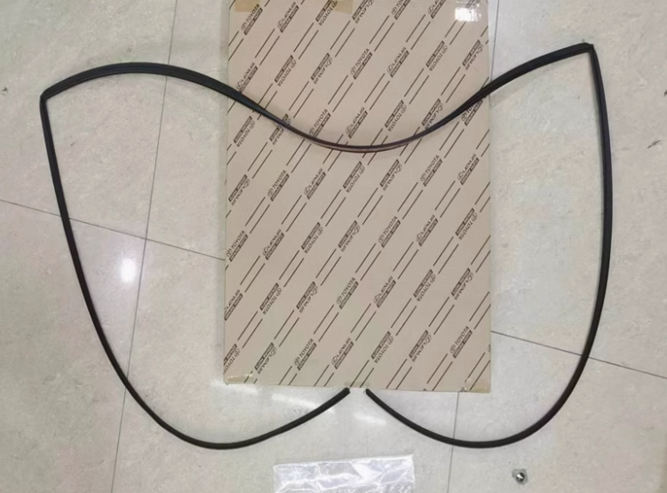 Front Windshield Channel Rubber Seal Fit for Toyota Yaris 2008-2011