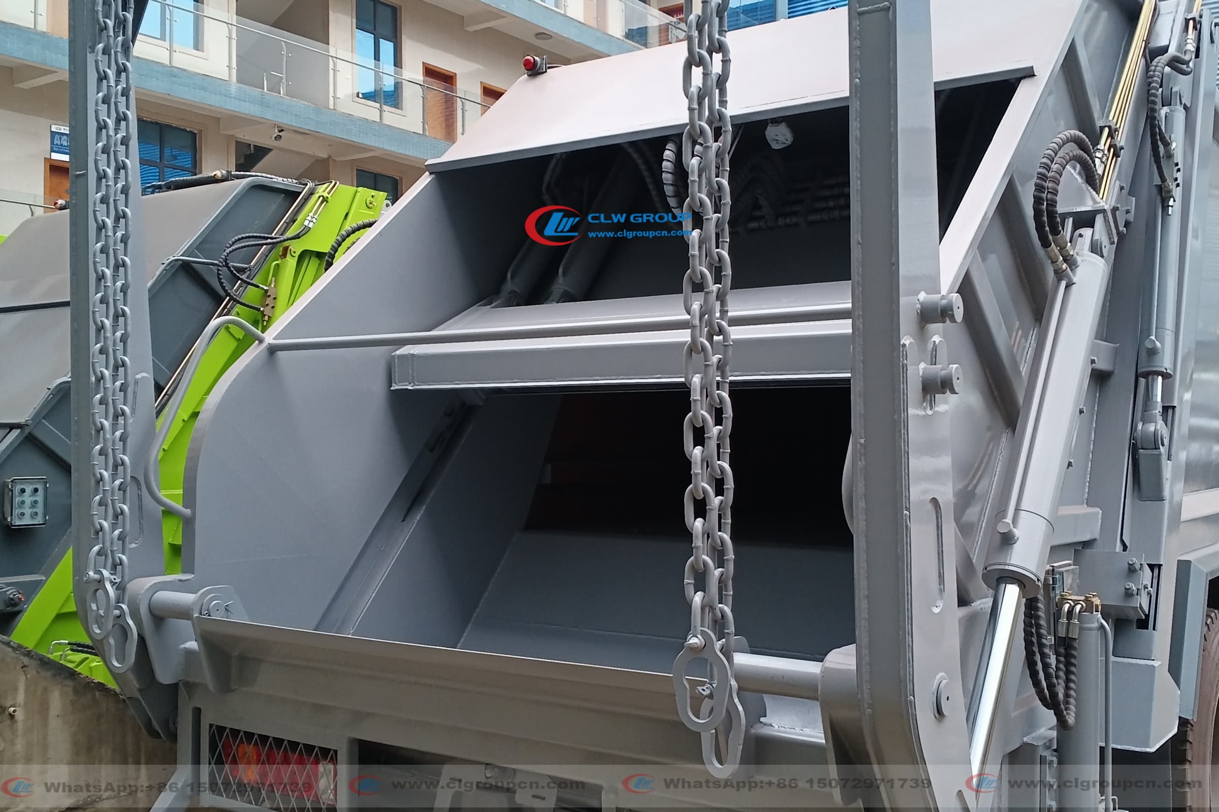 Howo rear loading refuse compactor | waste disposal vehicle
