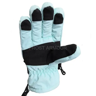 Green warm gloves