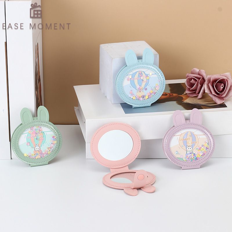 Customizable makeup mirror