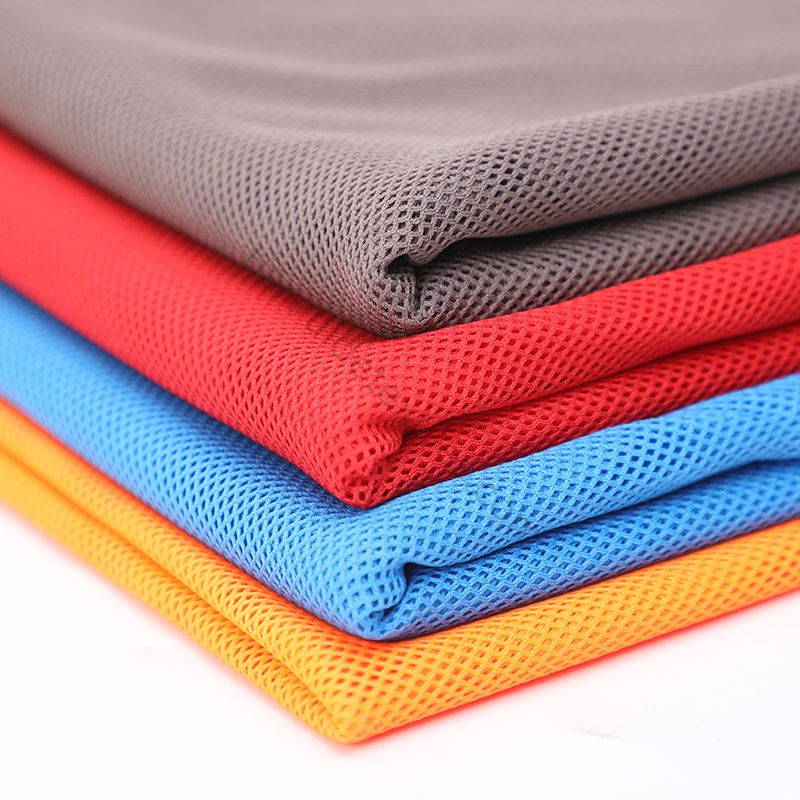 Fodera per abbigliamento sportivo in maglia di ordito