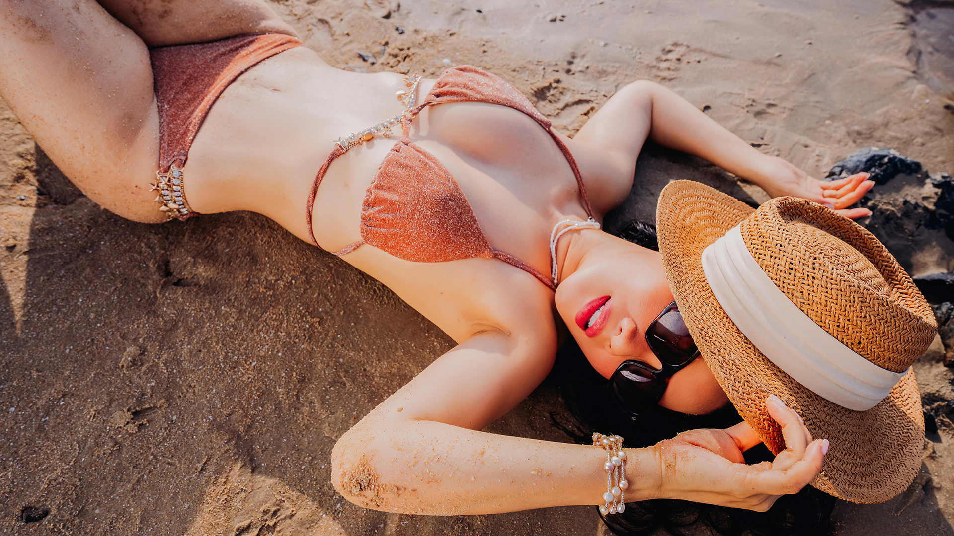 How to Choose High-Quality Swimwear？