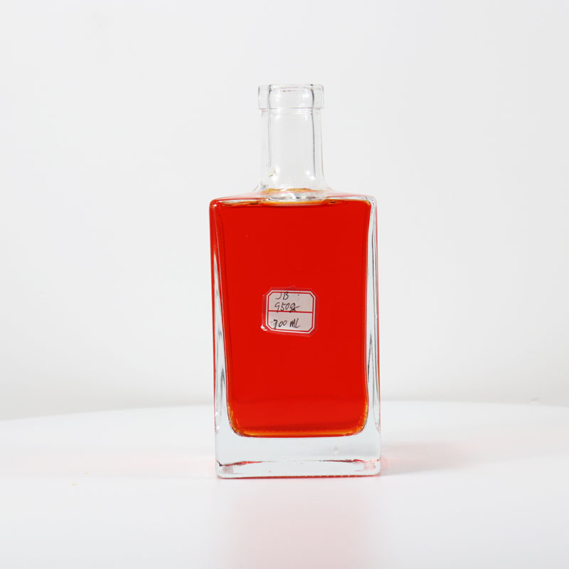 NC196 700ml Square Glass Liquor Bottle