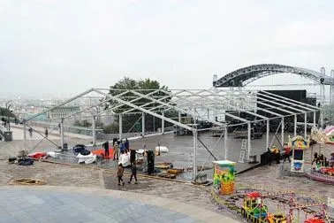 Clear roof marquee tent