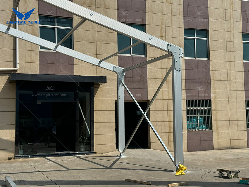 The factory has successfully tested and erected a 30-meter-span column-free church tent