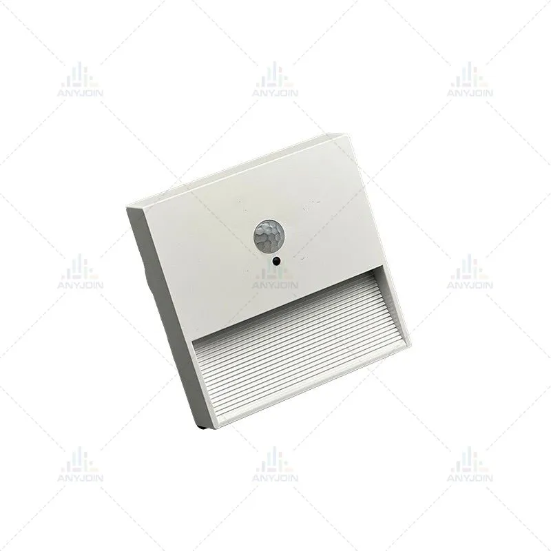 Luz LED con sensor PIR de 2,4 GHz