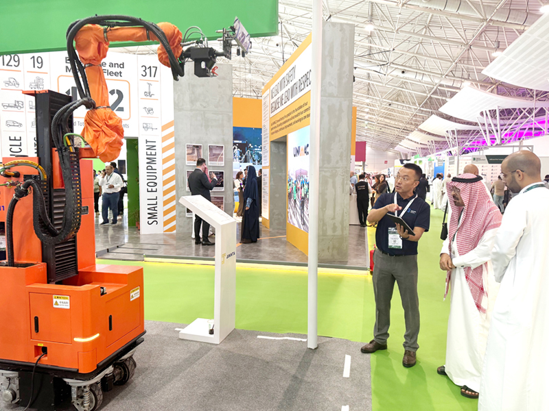 Интеллектуальные строительные решения Fangshi Technology произвели фурор на выставке Saudi Infrastructure Expo 2025