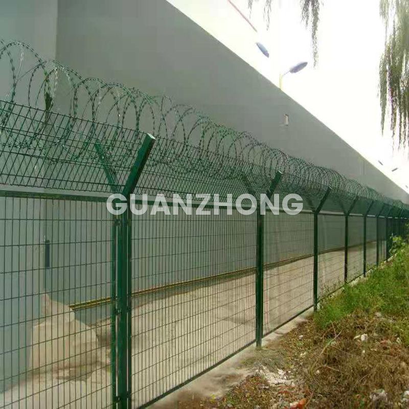 Wall Spike Fence