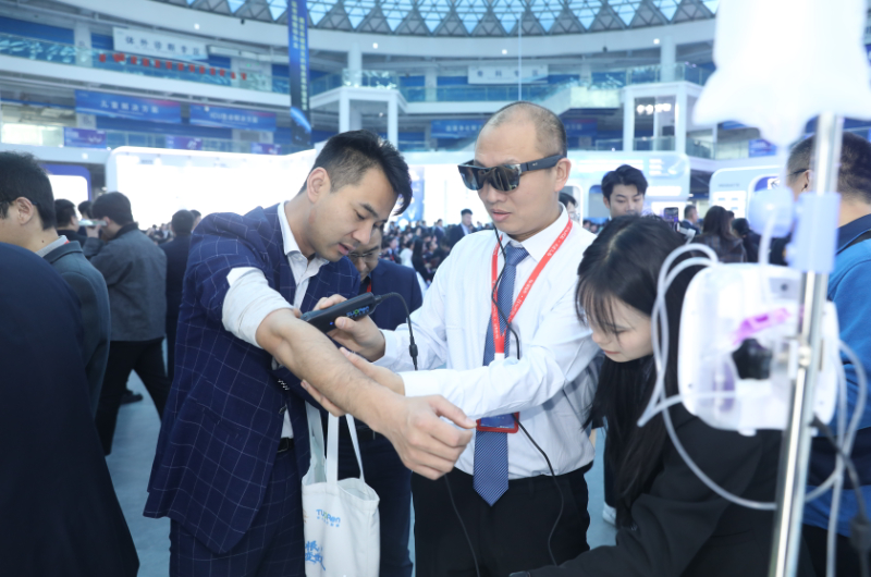 Mengapa Bermitra dengan Tuoren – OEM Sekali Pakai Medis yang Andal